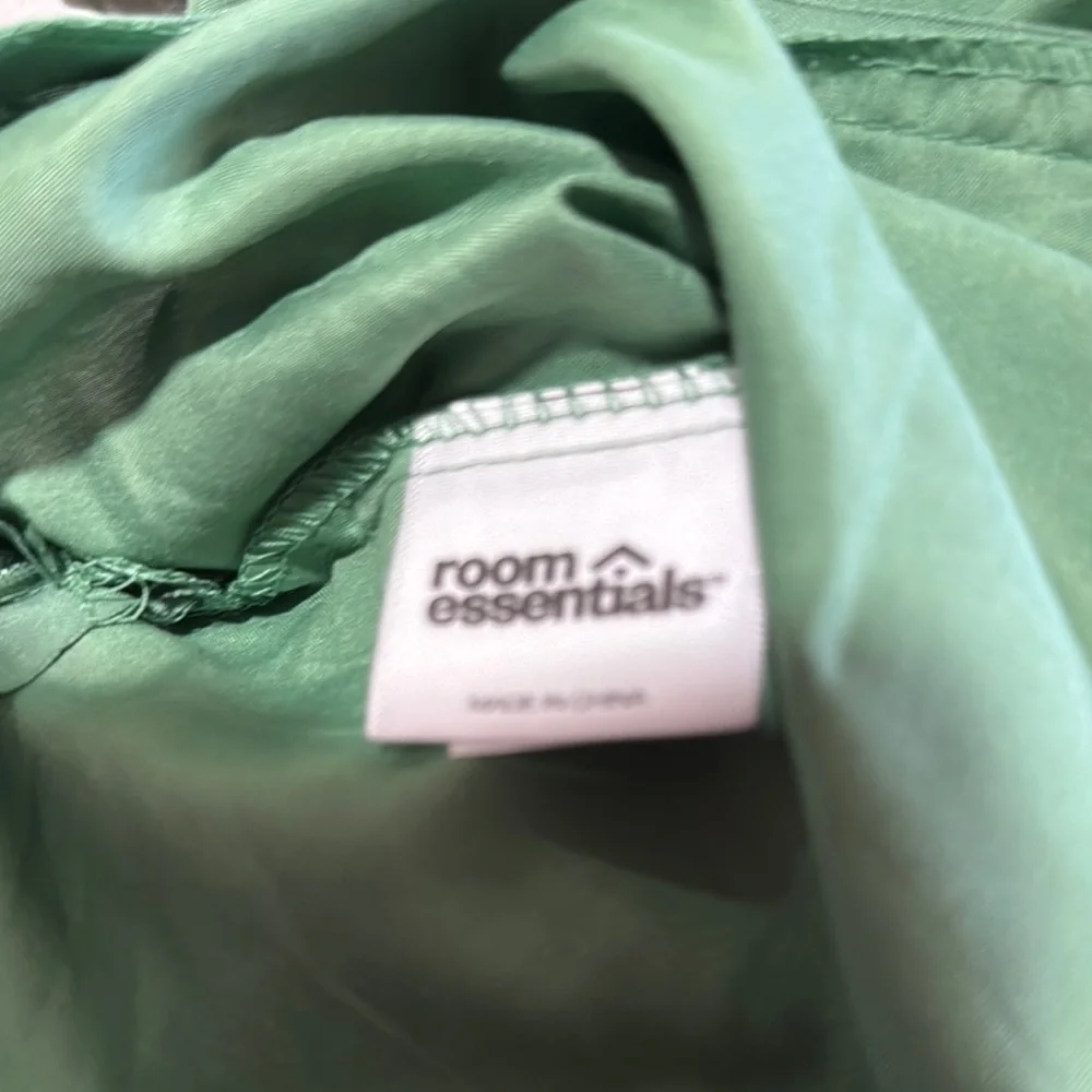 3 room Essentials Green Pillow Set Bedding 3 pieces same size .